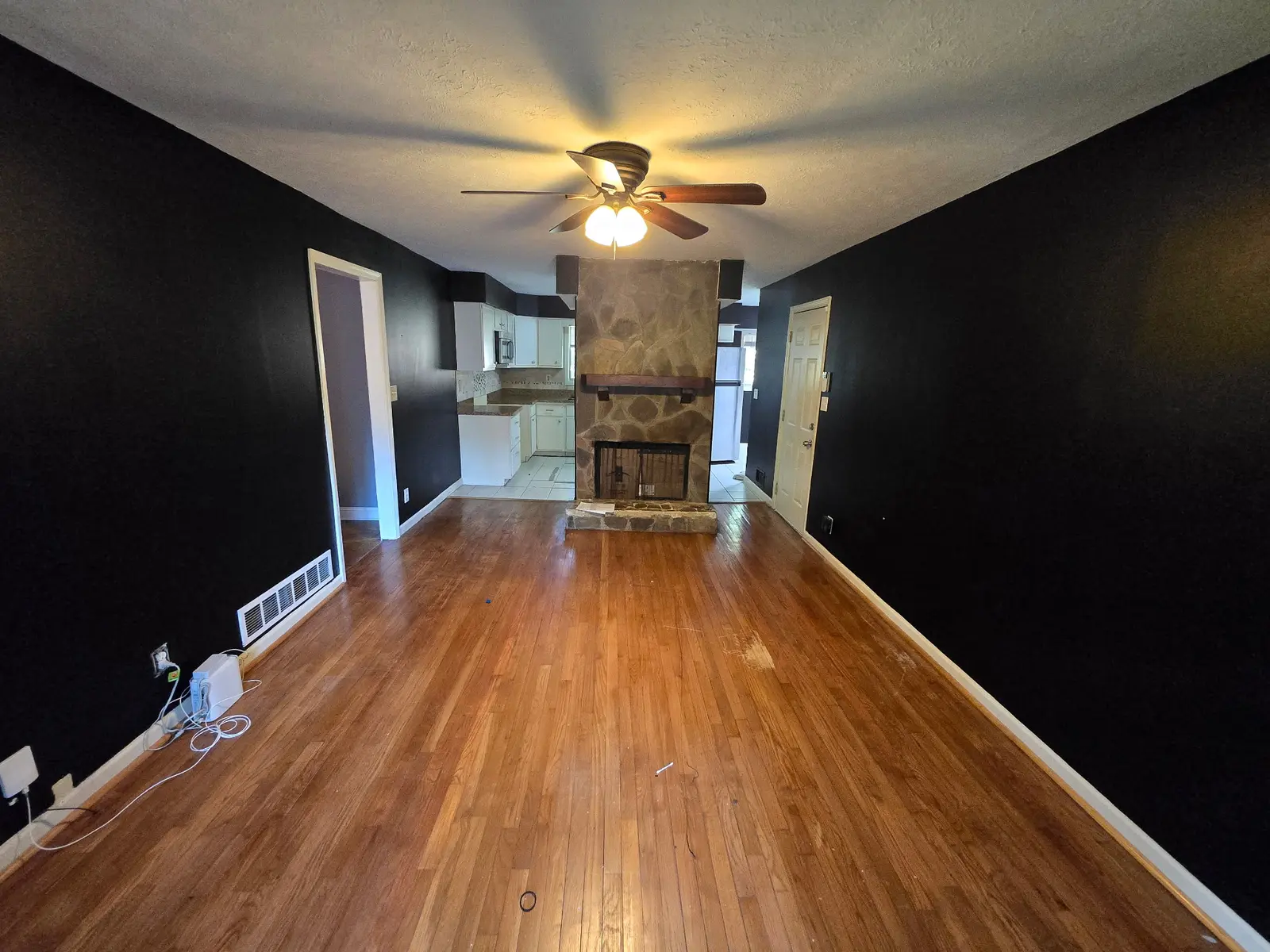 Before photo of Tate Dining V2